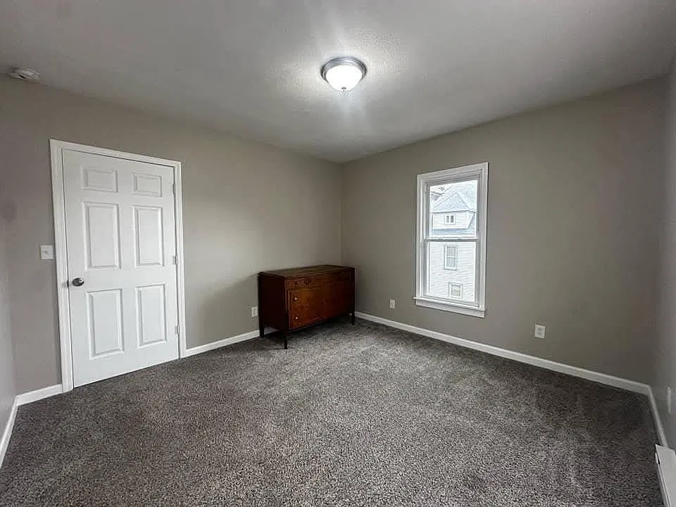 1014 Newland Ave — Photo 2
