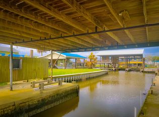 Lakeview Dr, Lake Charles, LA 70605