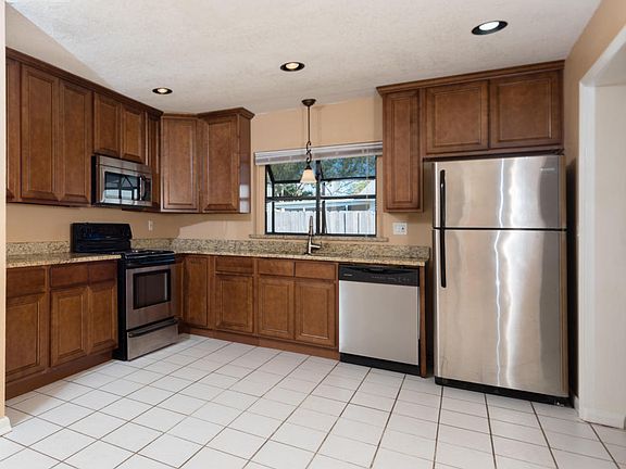 2nd image of 1120 Pollyanna Dr