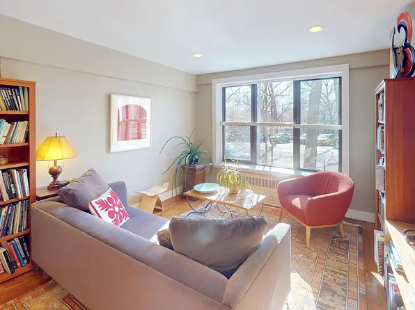 2244 Bronx Park E APT 1B, Bronx, NY 10467