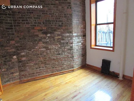 Rented by Compass | media 22