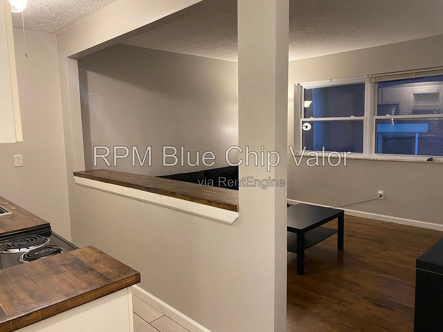 1 bed, 1.0 bath, 550 sqft, $950 — Photo 2