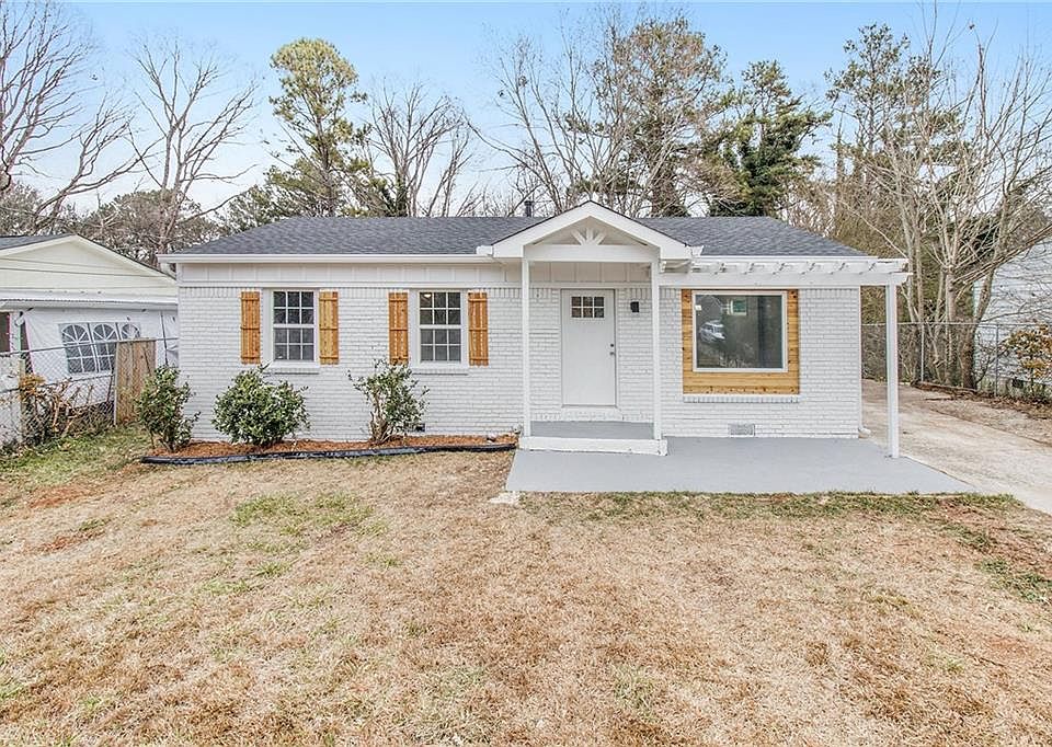1st image of 884 Grange Ct SE