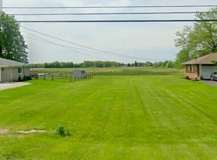 4337 Brown Rd, Oregon, OH 43616