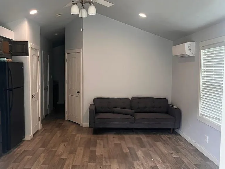 129 Shoreline Dr — Photo 4
