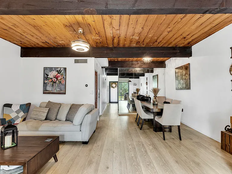 720 E Coco Plum Cir #5 — Photo 9