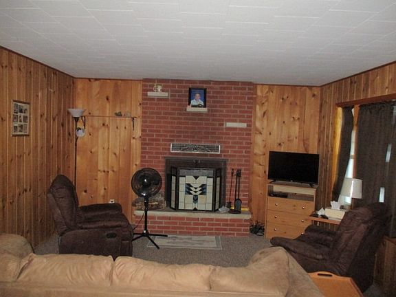 3rd image of 9074 Sunshine Ct