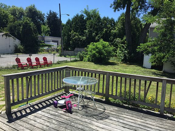 Patio/Backyard