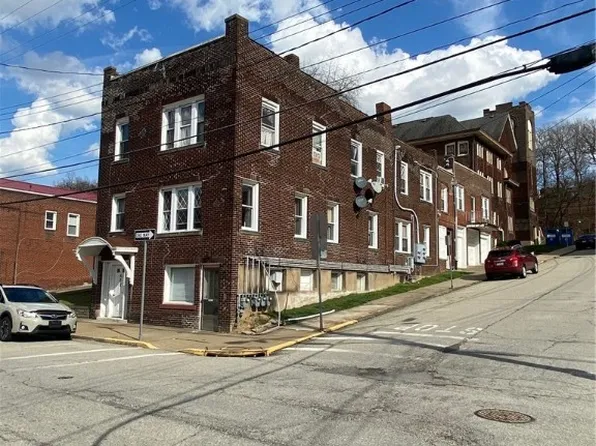 402 Cavitt Ave, Trafford, PA 15085