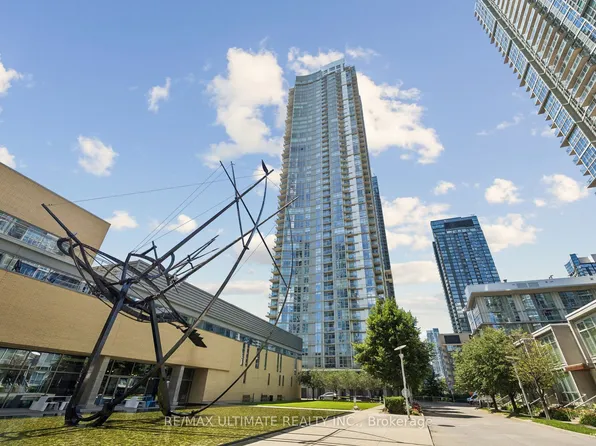 35 Mariner Ter Unit 1812, Toronto, ON M5V 3V9