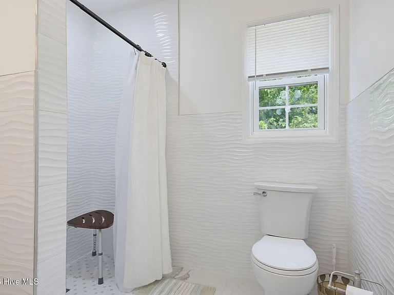 1211 Old Folkstone Rd — Photo 23