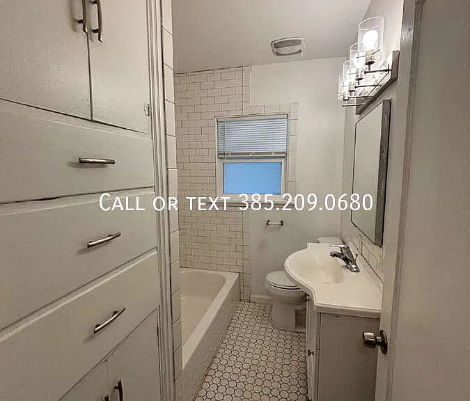 330 N 300 E — Photo 10