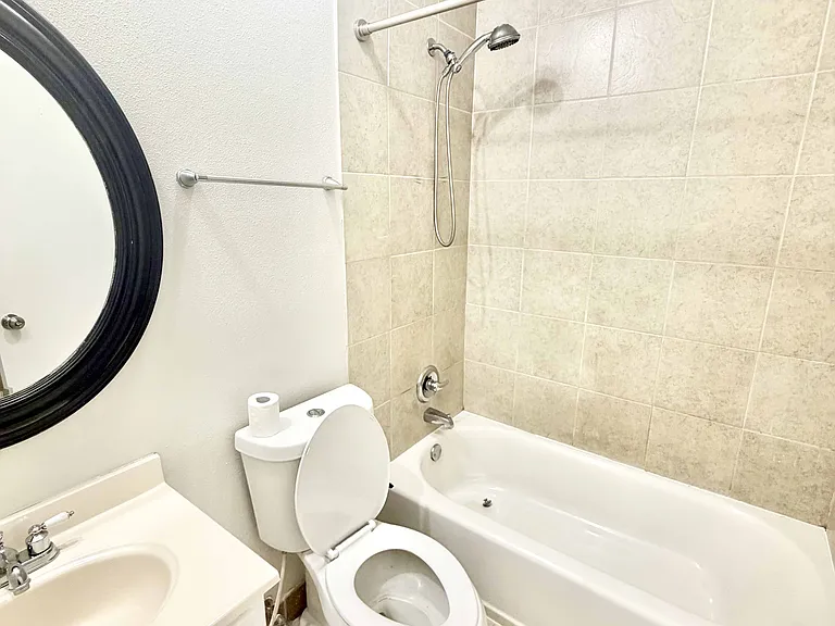 6937 N Rothmer Dr — Photo 6