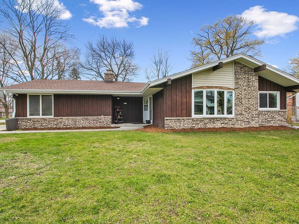 1st image of 5113 W Radcliffe Dr