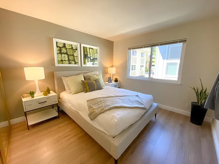 Greendale Apartments — Photo 24