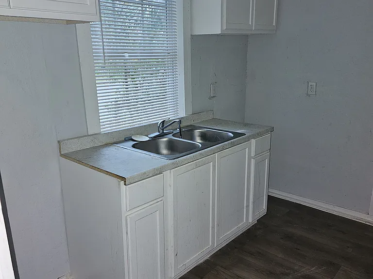 1789 Helena St — Photo 1