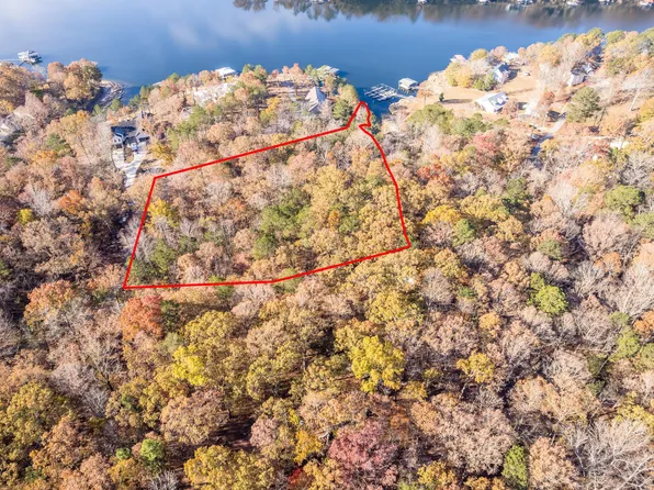 1 Summer House Dr, Arley, AL 35541