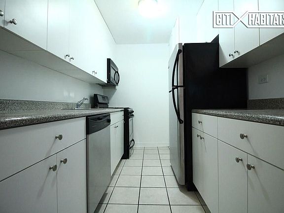 2nd image of 175 W 90th St APT 4D