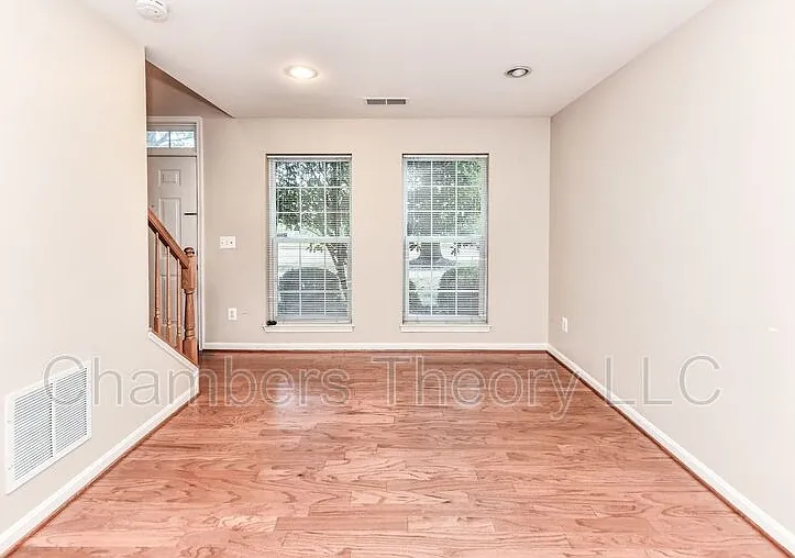 3845 Eisenhower Ave — Photo 11