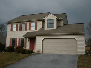 104 Red Oak Rd, Lancaster, PA 17602