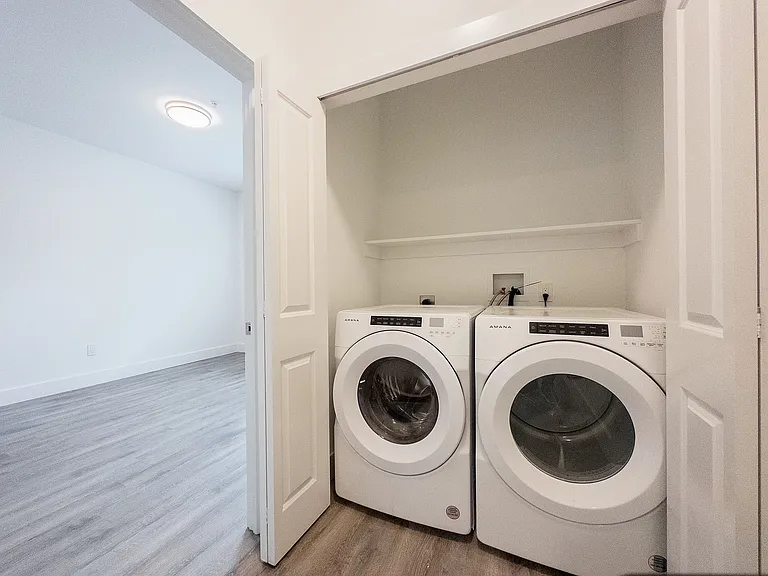 Mount Laurel Manor Apartments — Photo 10