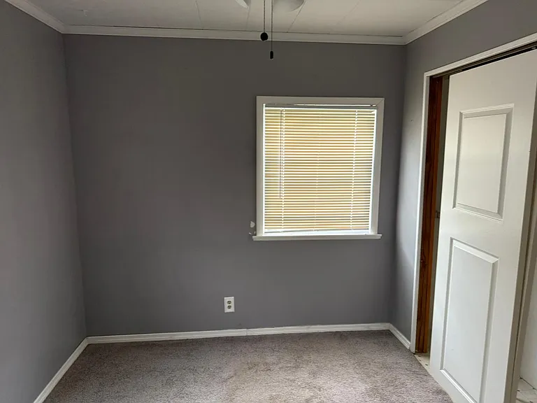 34 Walnut St — Photo 3