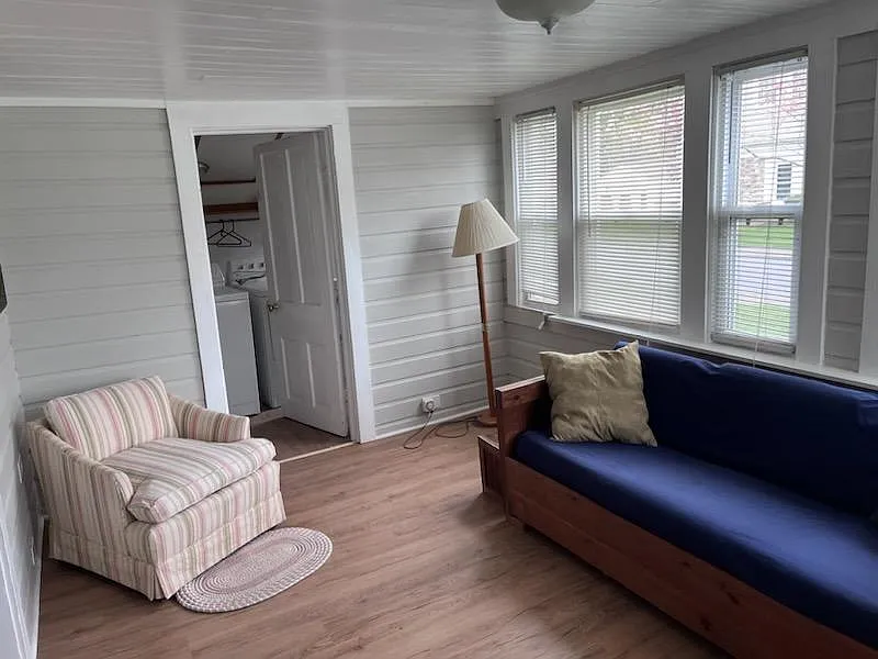 1364 Francis Ct — Photo 2