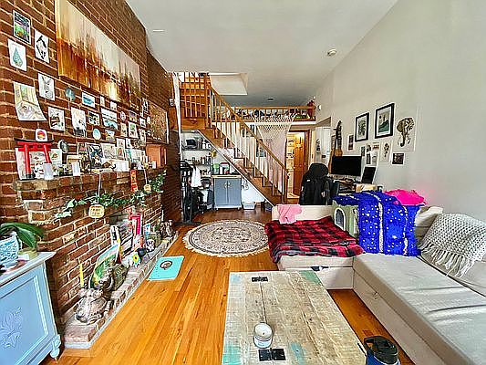 1st image of 313 W 105th St #5