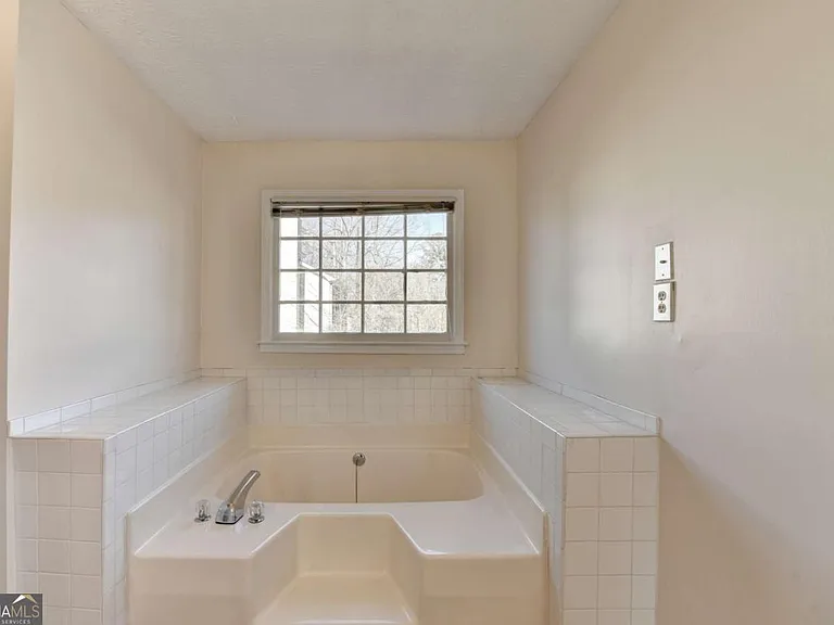 3945 Genoa Ct — Photo 47