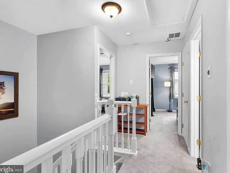 139 Carriage Ln — Photo 12