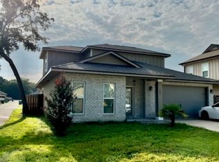 60B 5th St, Shalimar, FL 32579