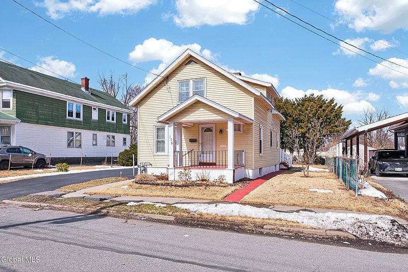 3rd image of 174 6th Street