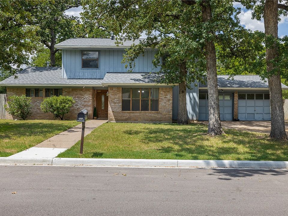 1st image of 2609 Sandelwood Ct