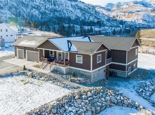3 Steelhead Ln, Pateros, WA 98846