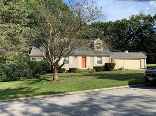 24 Lantern Rd, Smithfield, RI 02917
