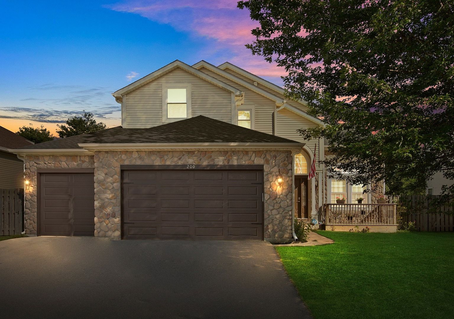 200 Wright Dr, Lake In The Hills, IL 60156 Zillow