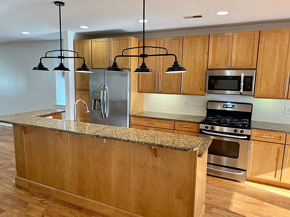 2nd image of 2534 Grays Ferry Ave #B