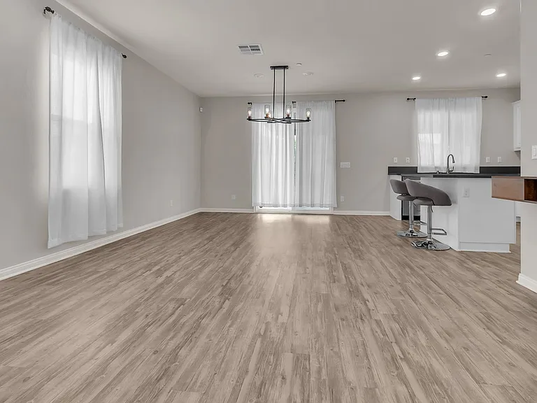 20720 Spring Mountain Rd — Photo 20