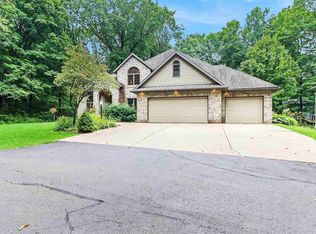 1124 W Ives St, Marshfield, WI 54449