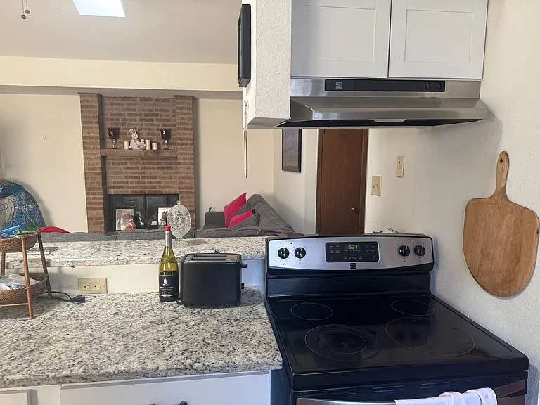 950 Sundance St — Photo 6