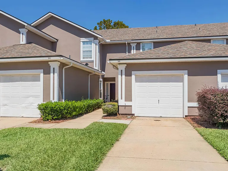 345 Scrub Jay Dr #345 — Photo 3