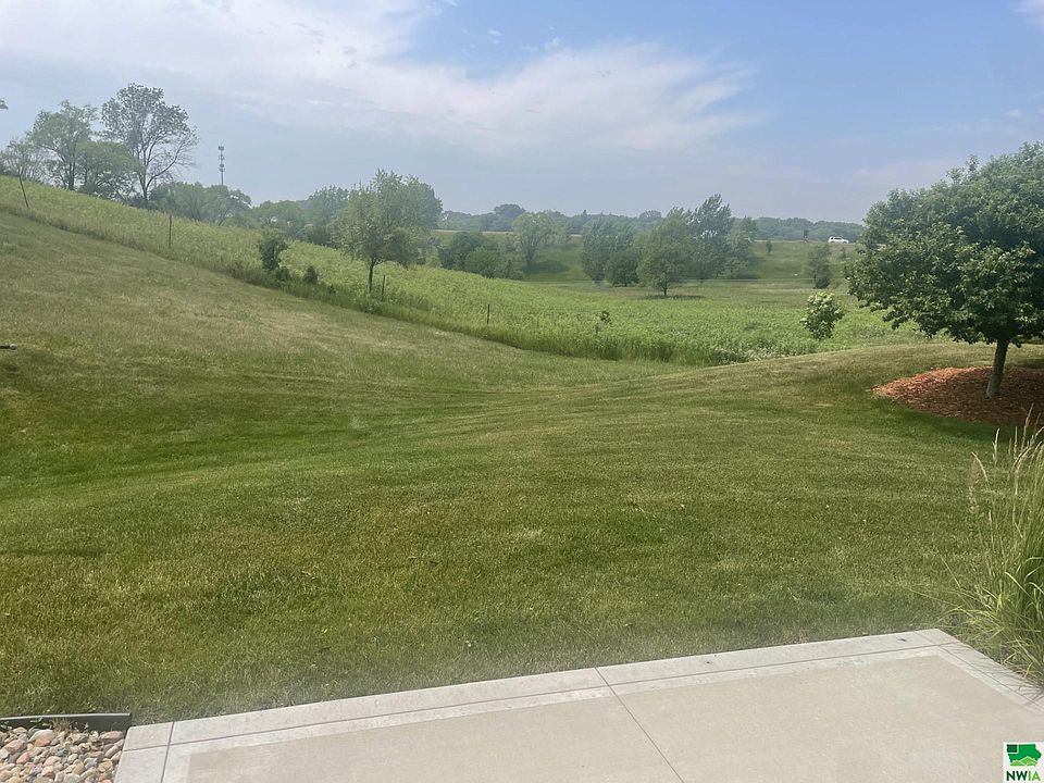 2529 Castles Gate Dr, Sioux City, IA 51106 Zillow