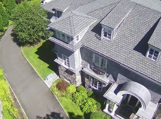 117 Mill Spring Ln, Stamford, CT 06903