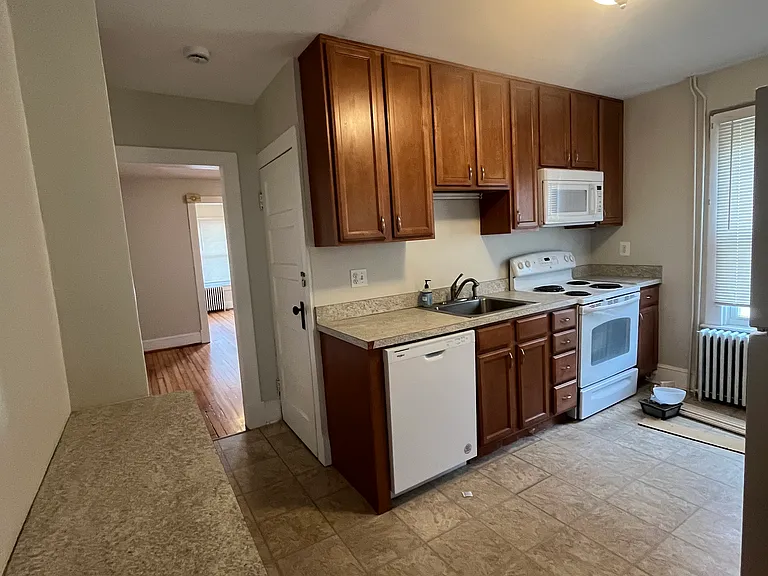 53 W Green St — Photo 7