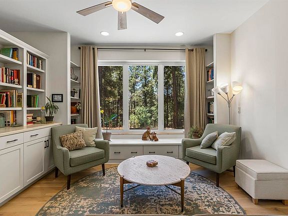 5th image of 33 Spruce Way