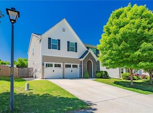 4754 Abbey Park Rd, Kernersville, NC 27284
