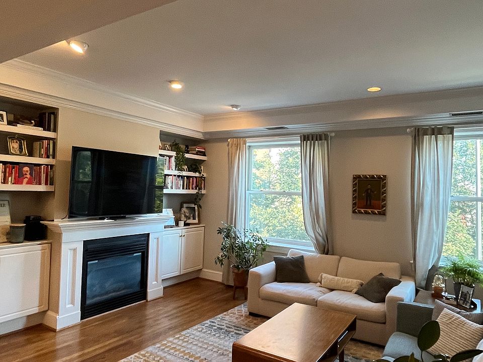 1st image of 1635 R St NW #22