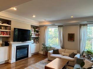 1635 R St NW #22, Washington, DC 20009