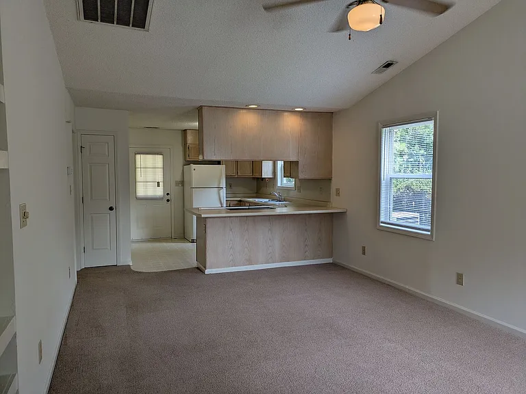 113 Birdie Ct — Photo 4