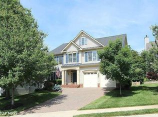 2038 Lord Fairfax Rd, Vienna, VA 22182